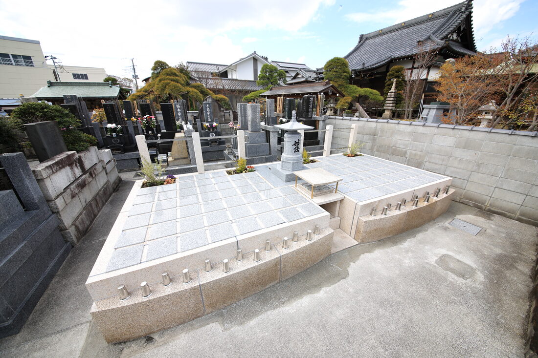 城立寺の樹木葬墓地 全景
